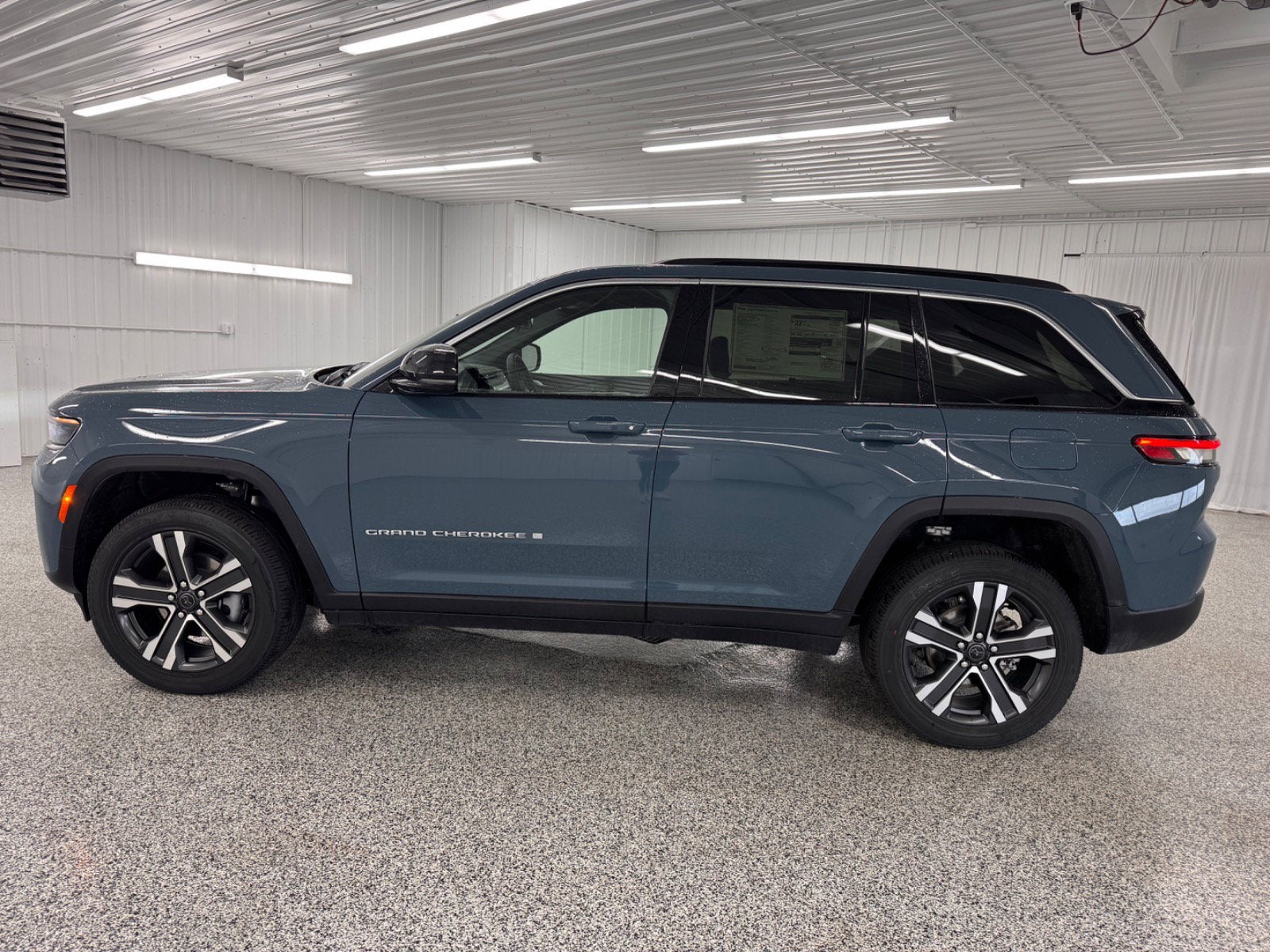2027 Jeep Grand Cherokee Limited