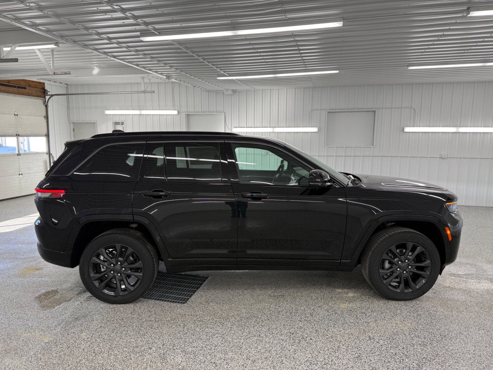 2026 Jeep Grand Cherokee Limited Reserve