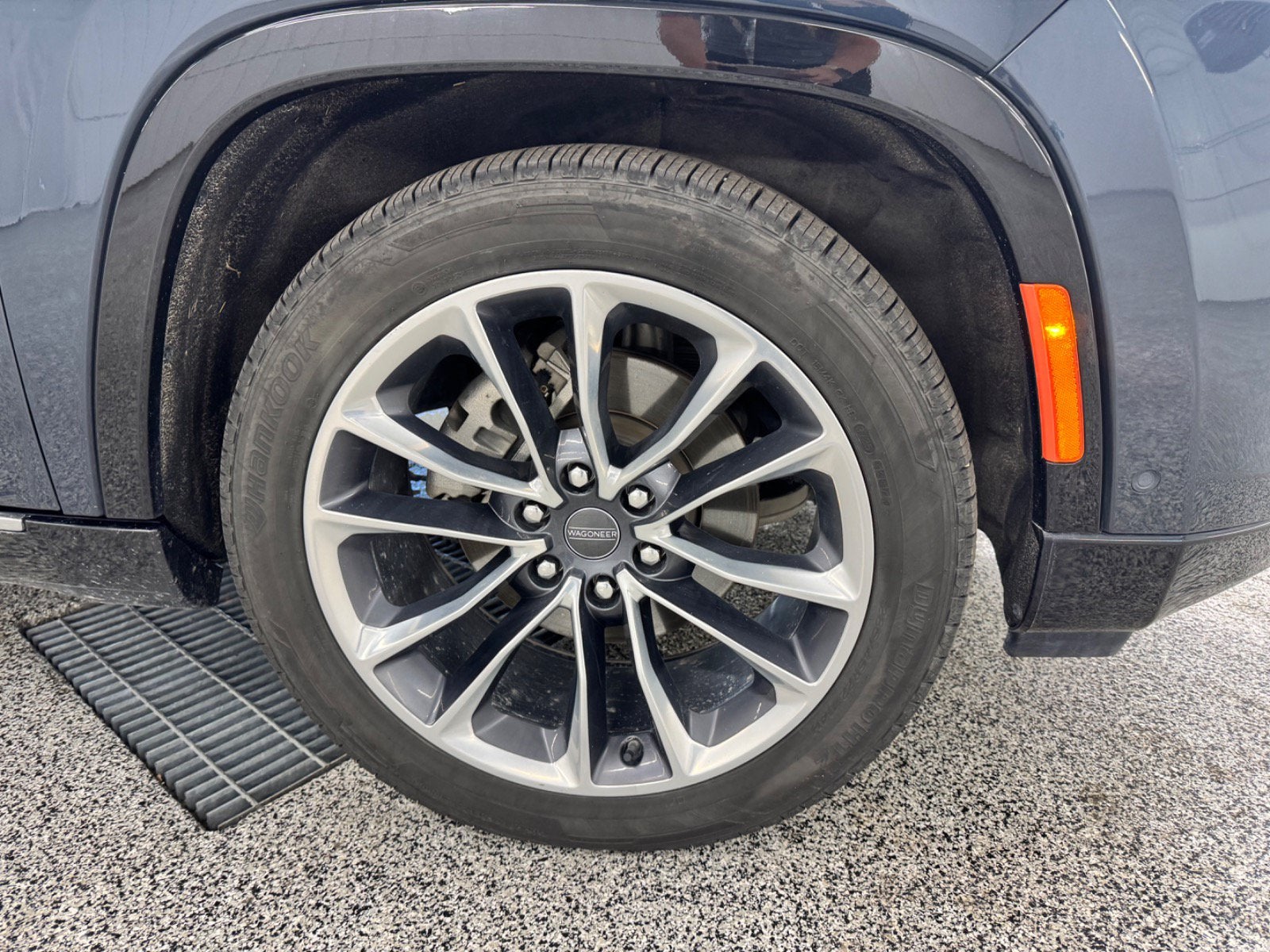 2023 Jeep Wagoneer L Series III