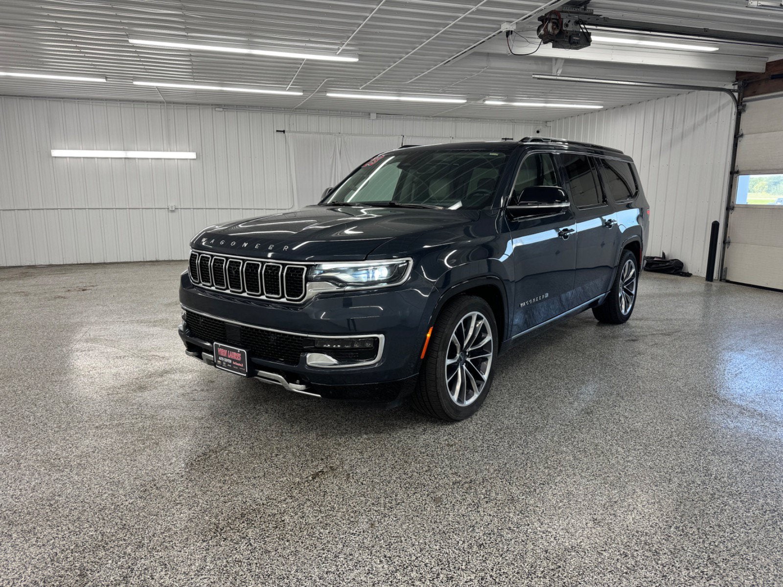 2023 Jeep Wagoneer L Series III