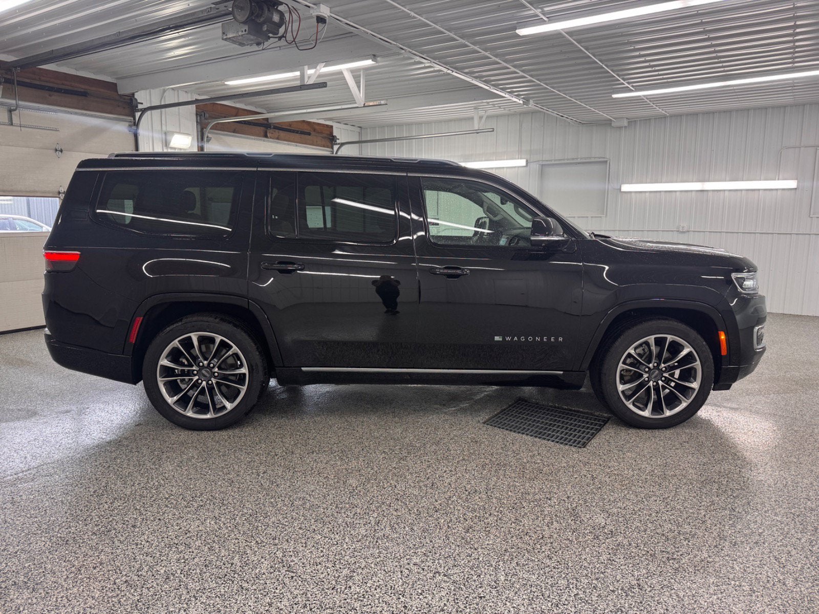 2023 Jeep Wagoneer Series III