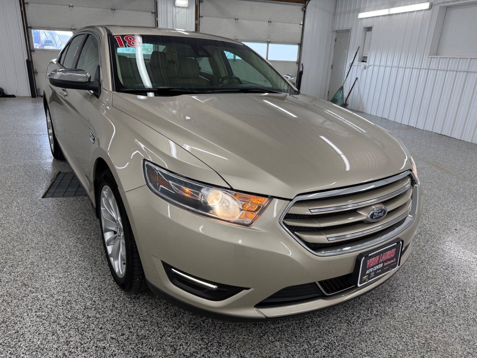 2018 Ford Taurus Limited