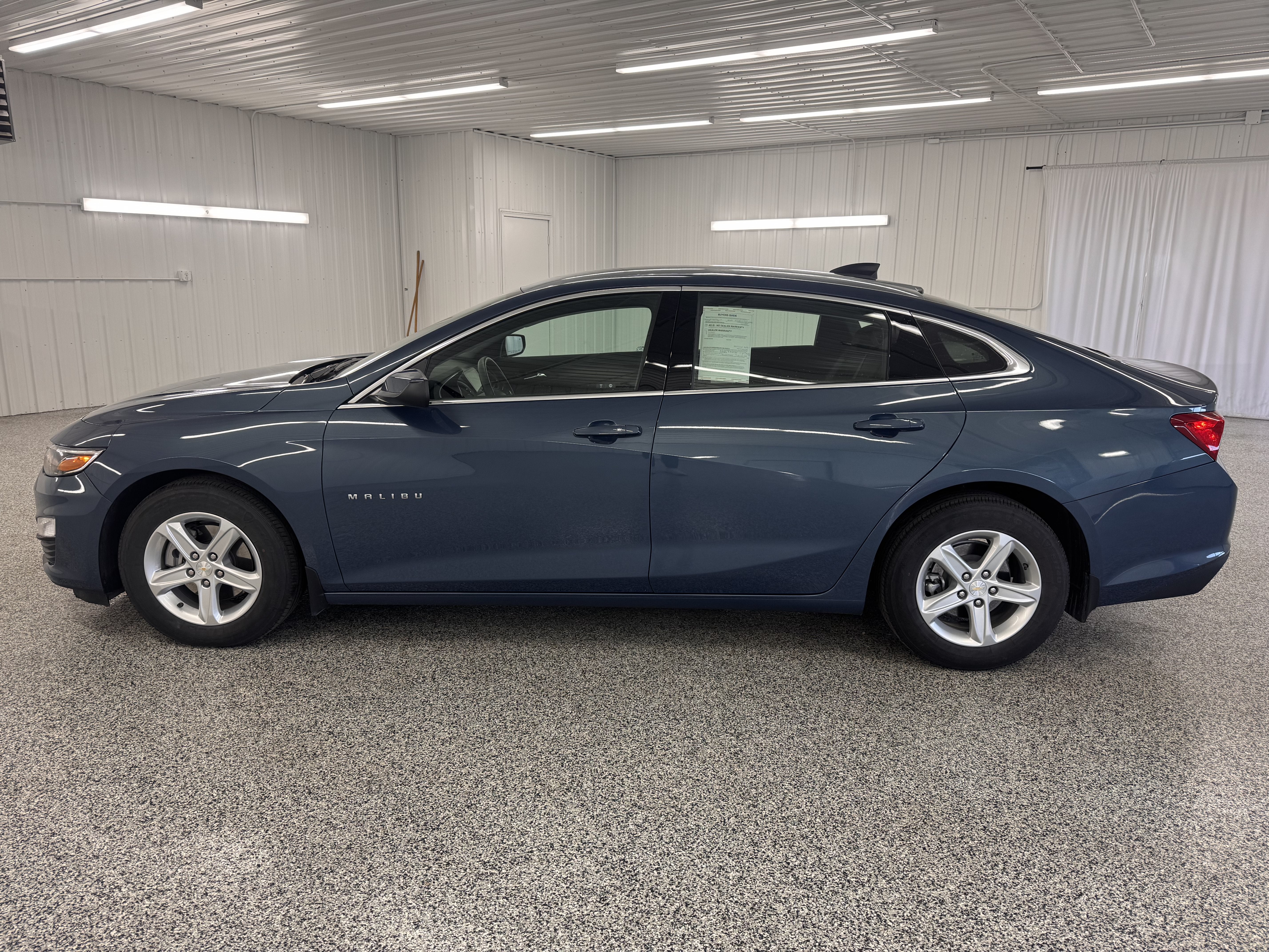 2025 Chevrolet Malibu LS