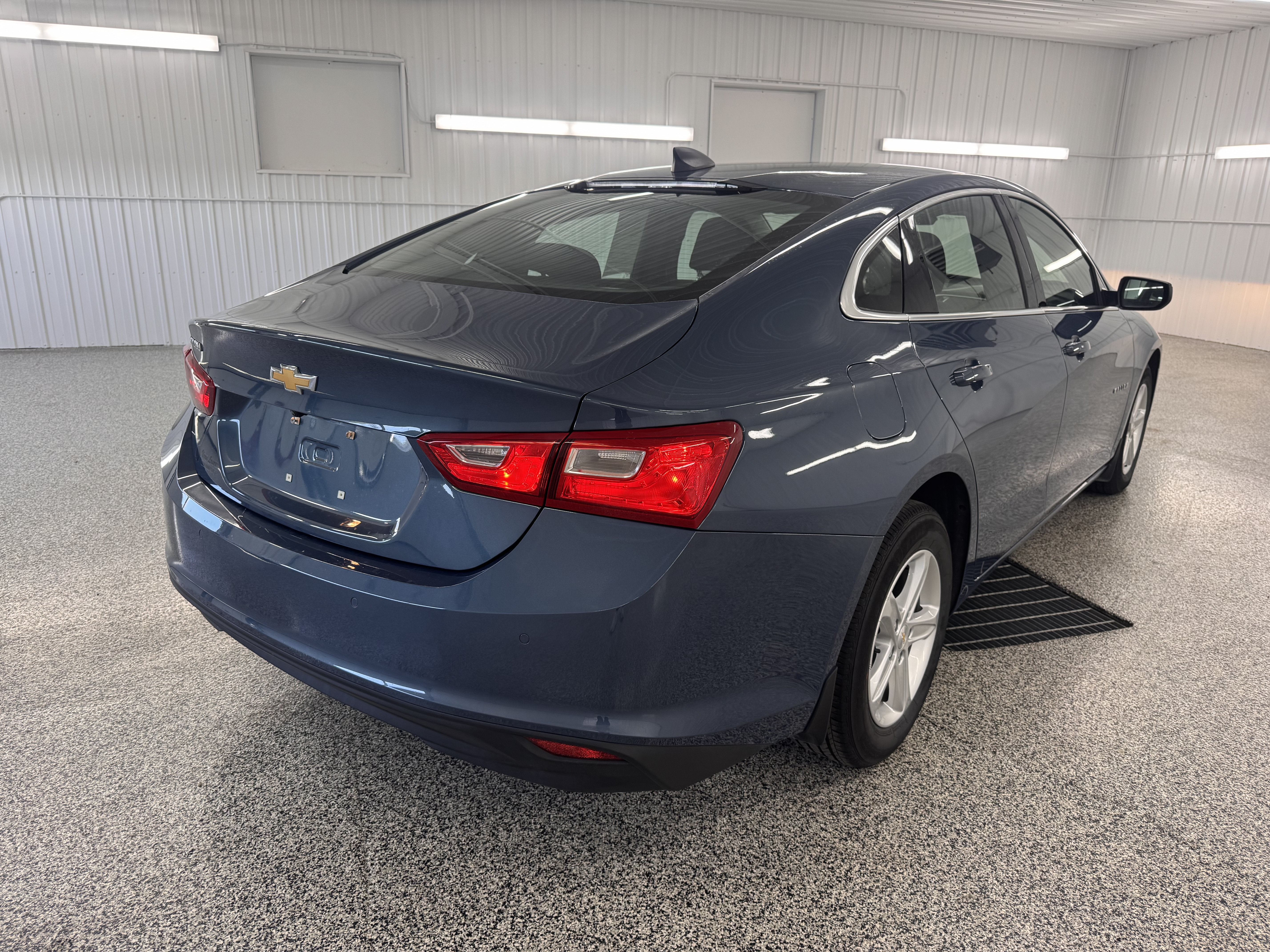 2025 Chevrolet Malibu LS