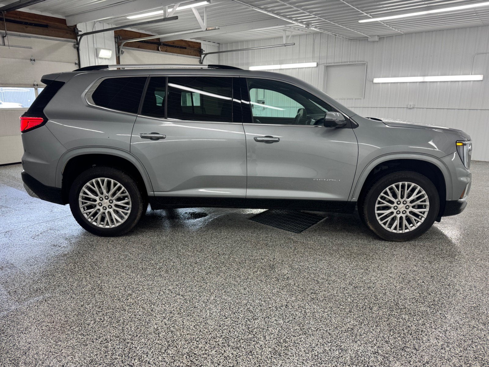 2024 GMC Acadia AWD Denali