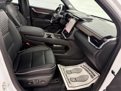 2025 GMC Acadia AWD Denali