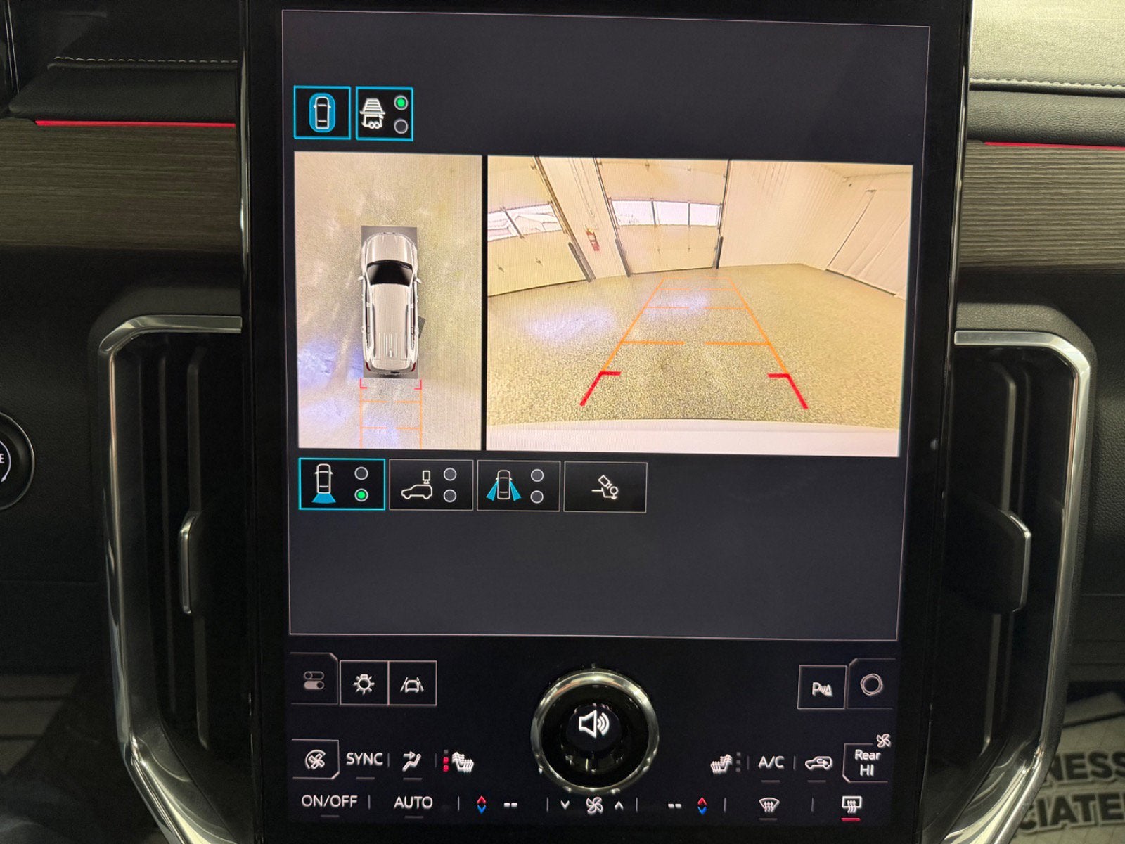 2025 GMC Acadia AWD Denali