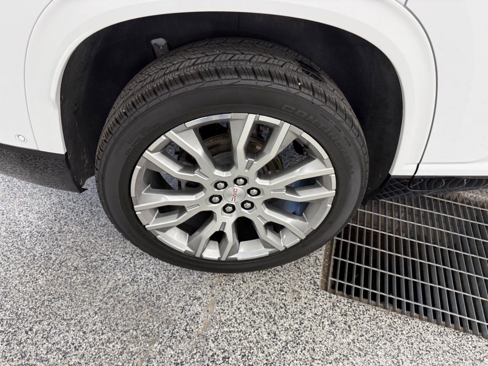 2025 GMC Acadia AWD Denali