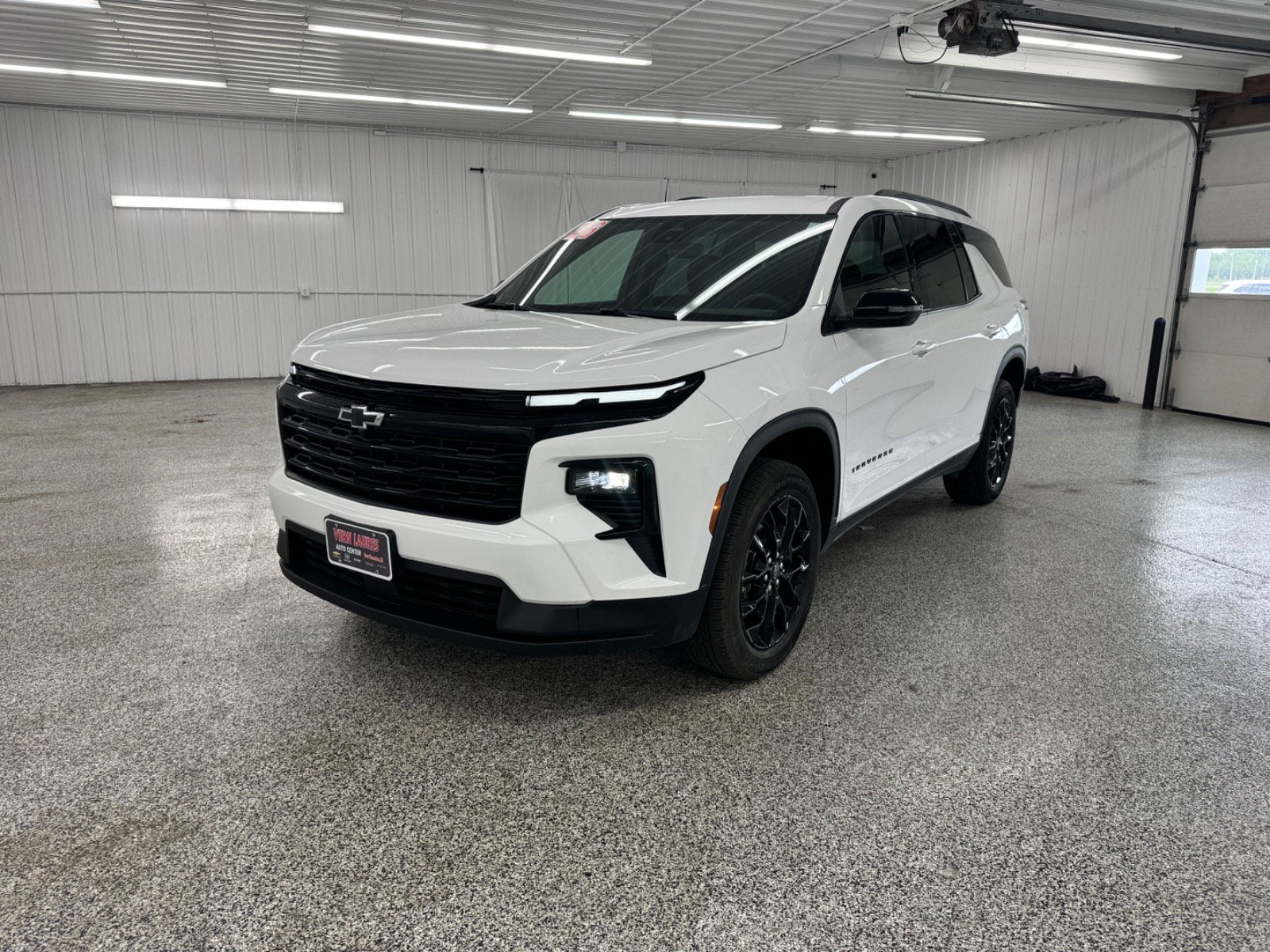 2026 Chevrolet Traverse AWD LT