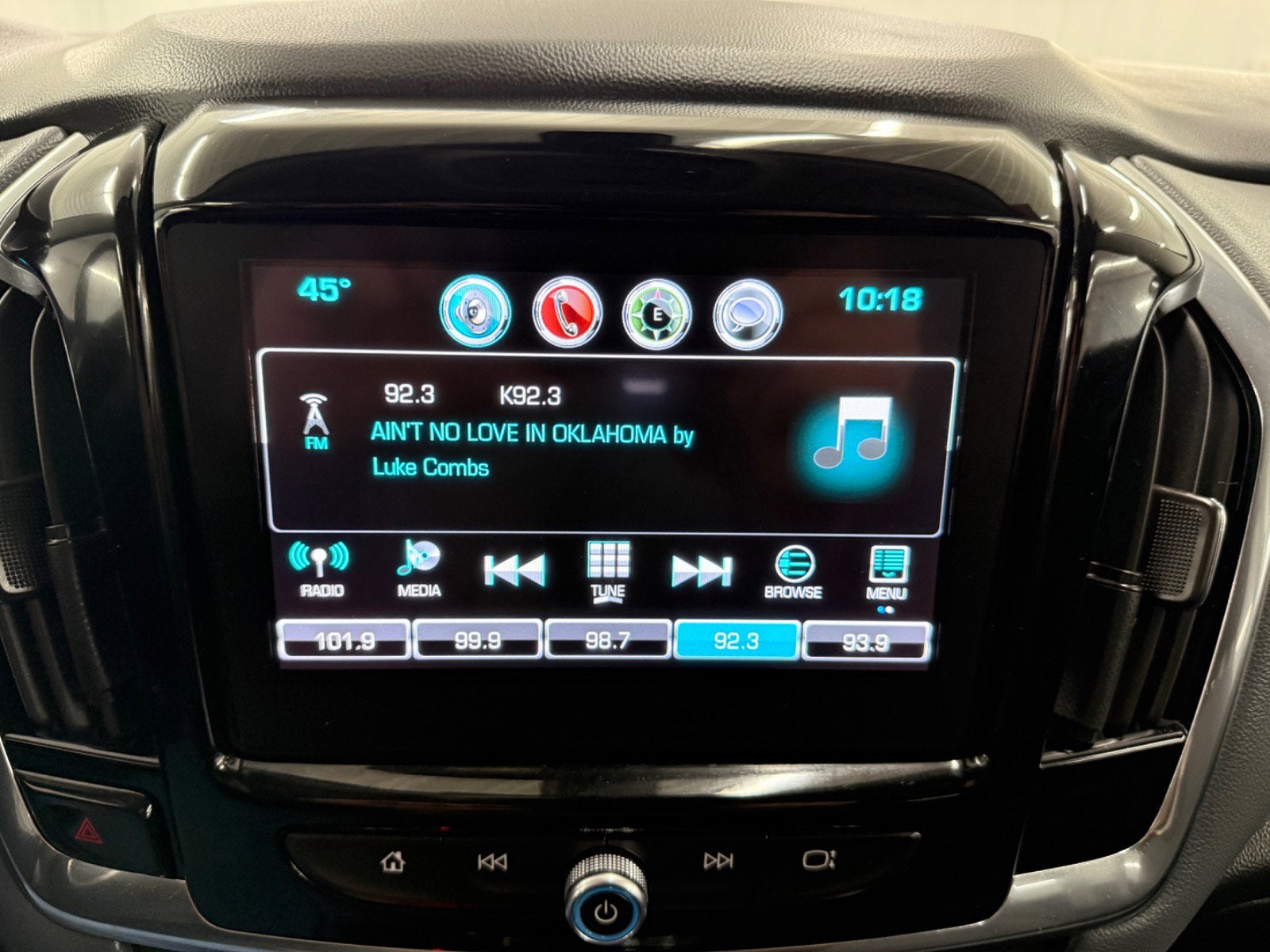 2019 Chevrolet Traverse LT Cloth