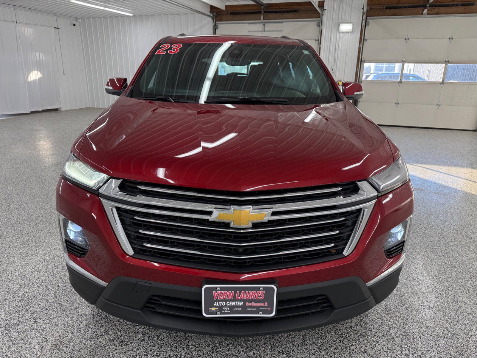 2023 Chevrolet Traverse LT Leather
