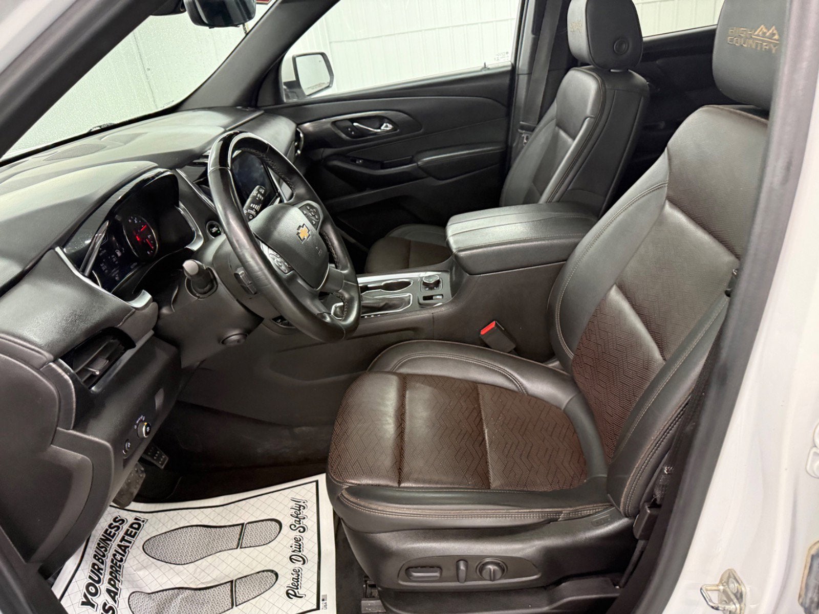 2023 Chevrolet Traverse High Country