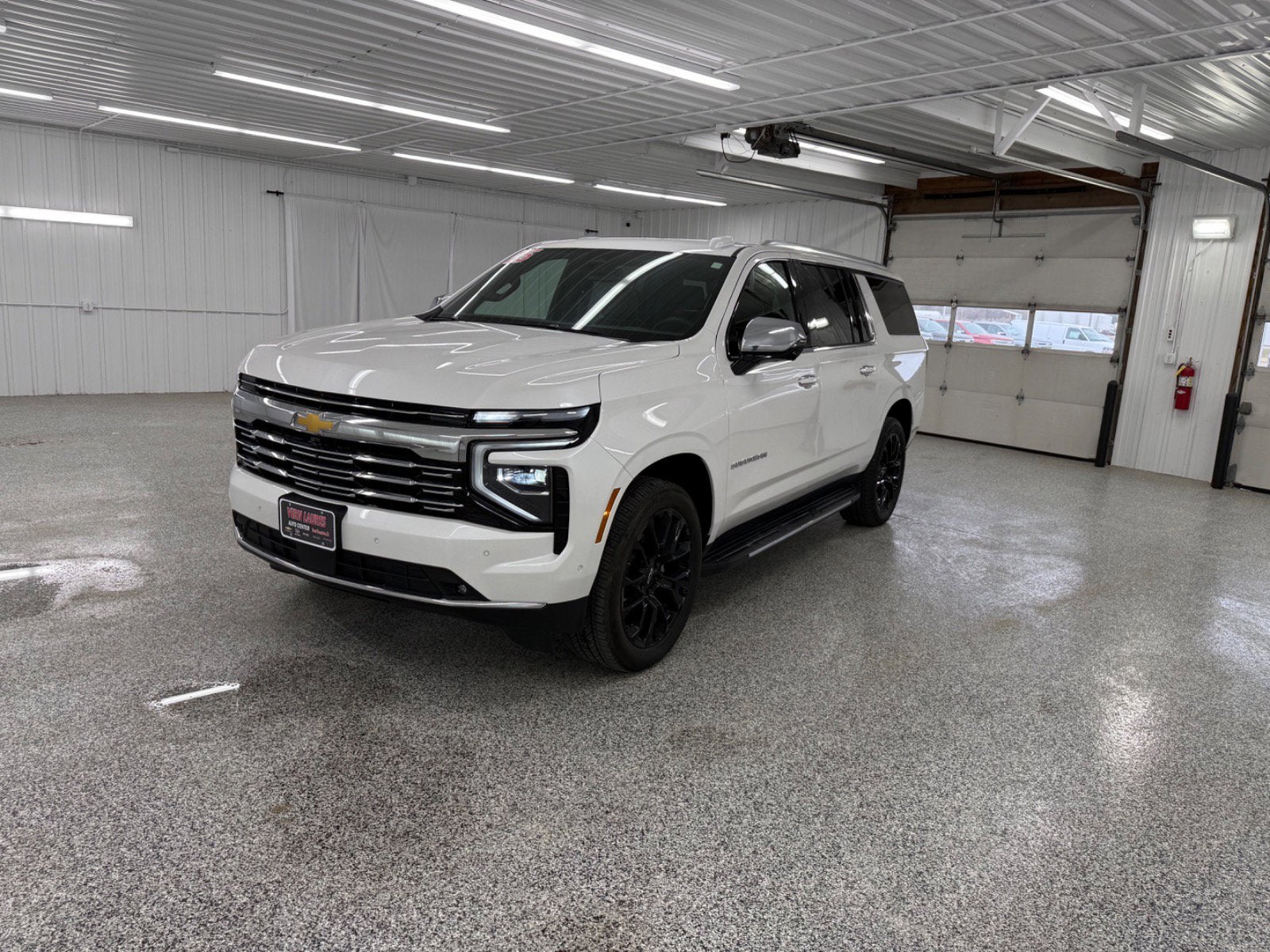 2025 Chevrolet Suburban Premier