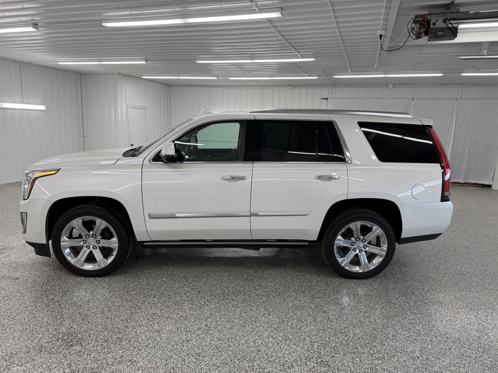 2020 Cadillac Escalade Premium Luxury