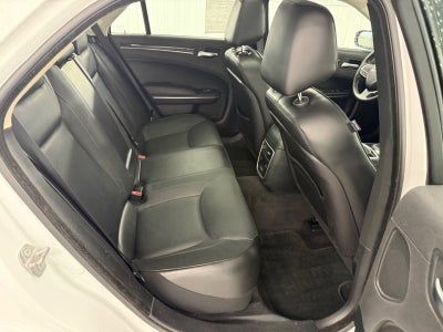 2017 Chrysler 300 300C