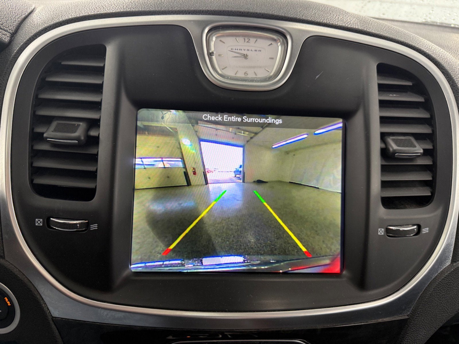 2017 Chrysler 300 300C