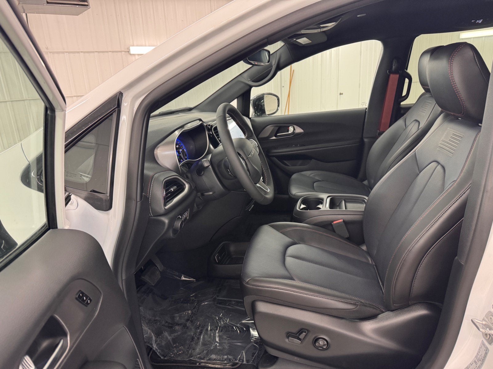 2027 Chrysler Pacifica Select