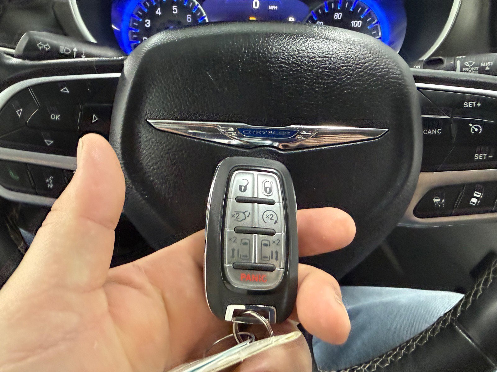 2020 Chrysler Pacifica Touring L