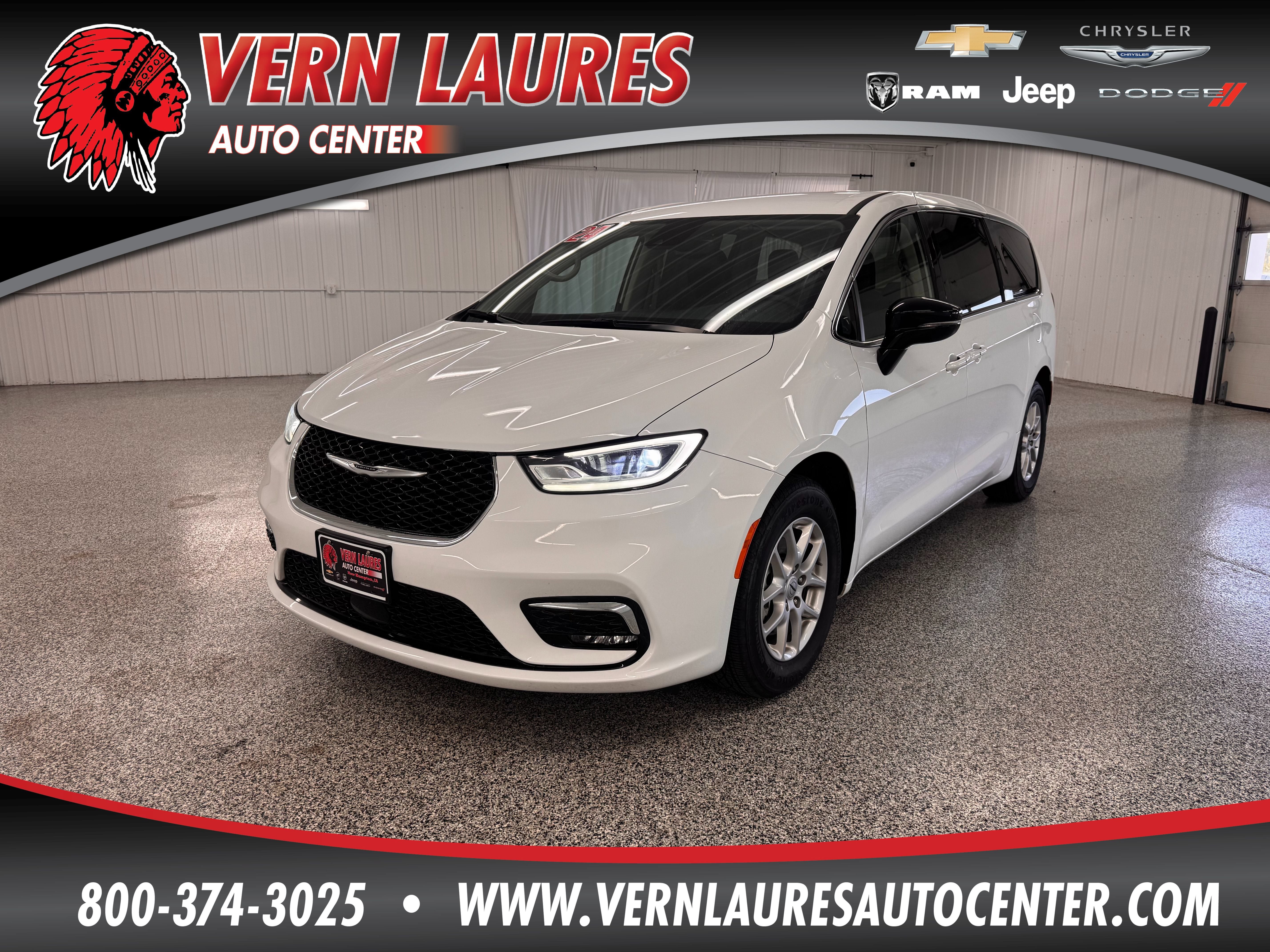 2024 Chrysler Pacifica Touring L
