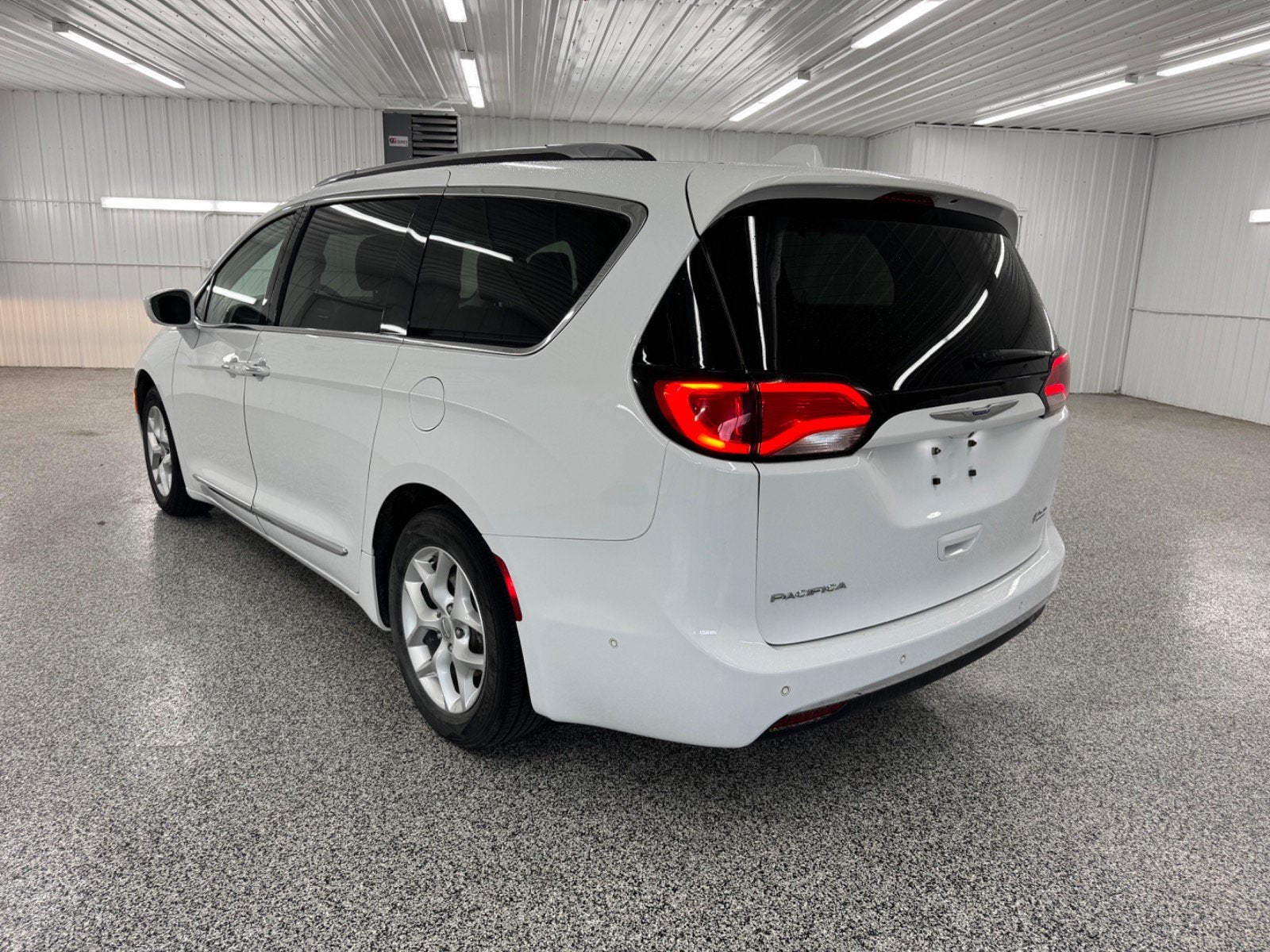 2020 Chrysler Pacifica Touring L