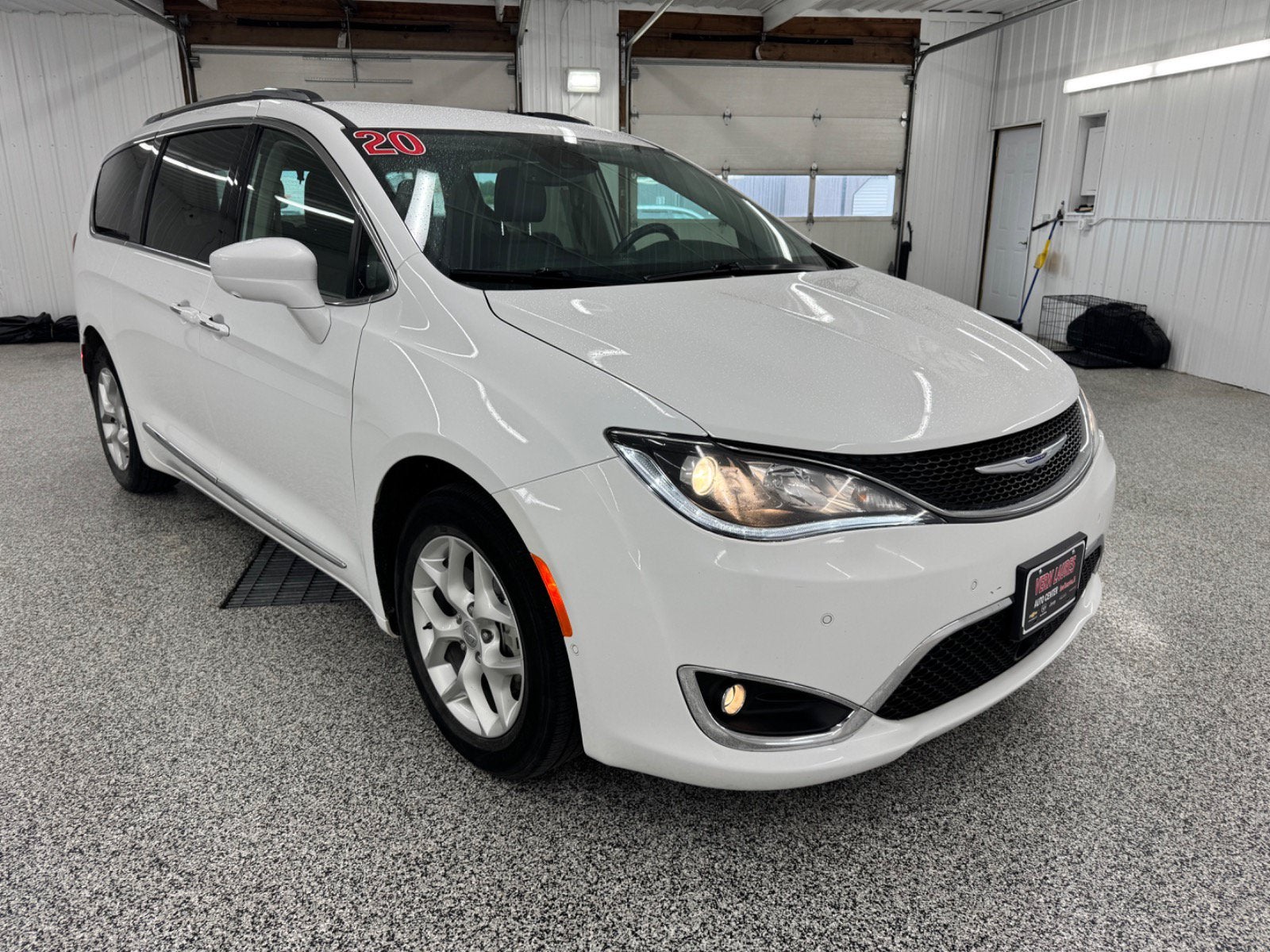 2020 Chrysler Pacifica Touring L