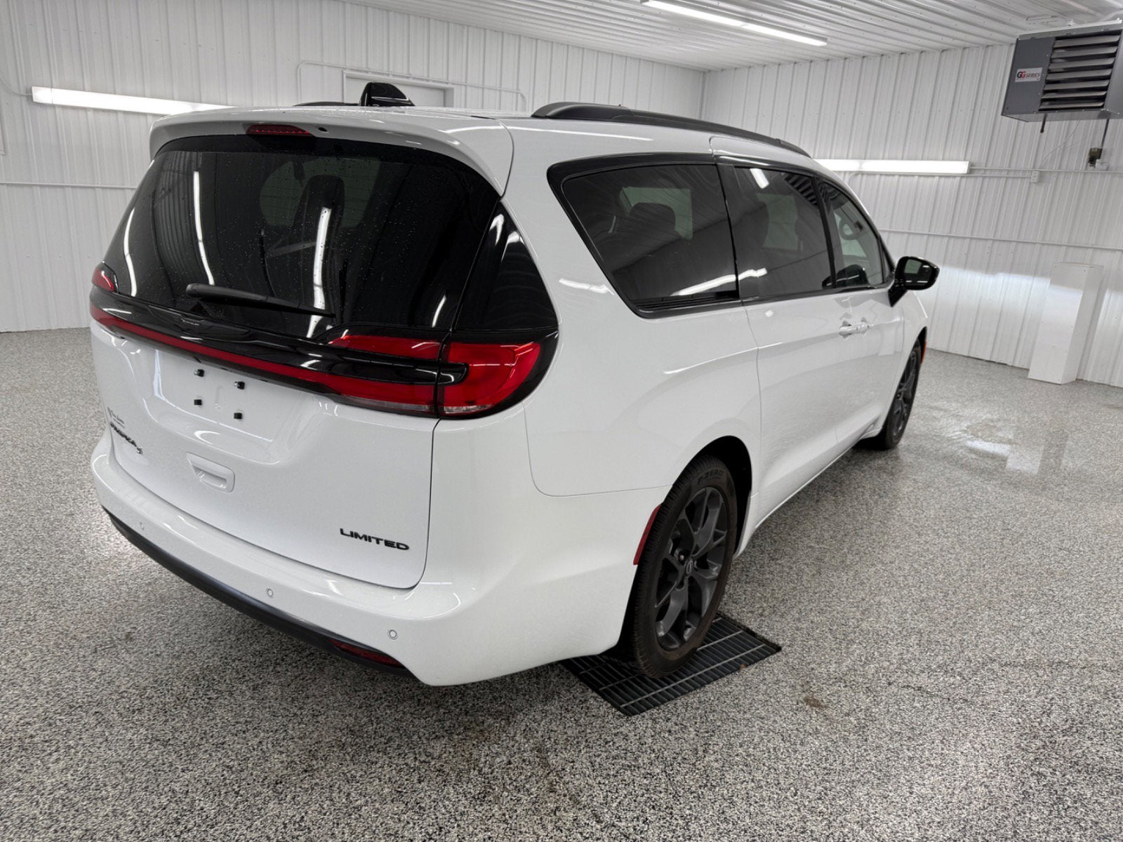 2025 Chrysler Pacifica Limited