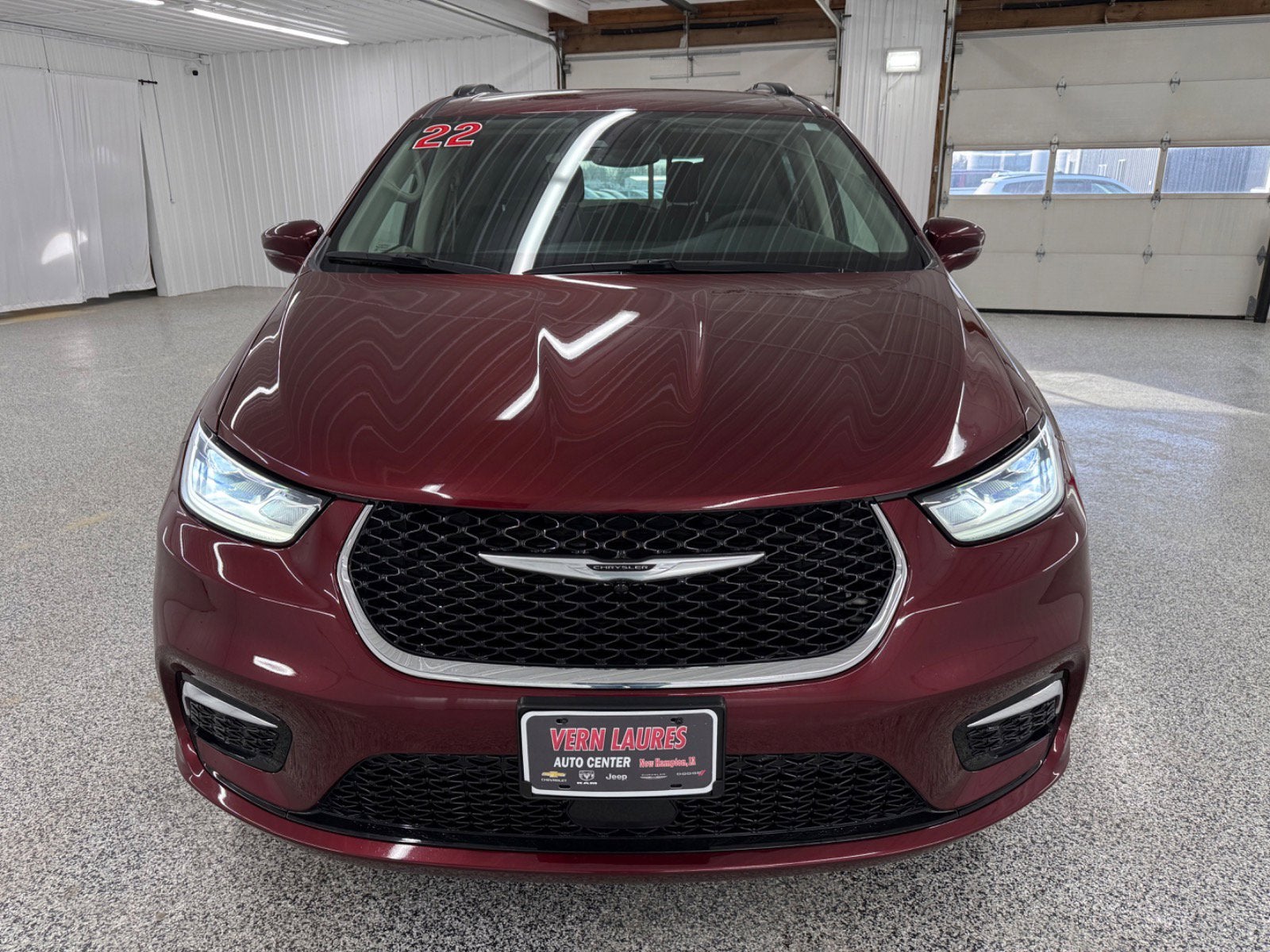 2022 Chrysler Pacifica Touring L