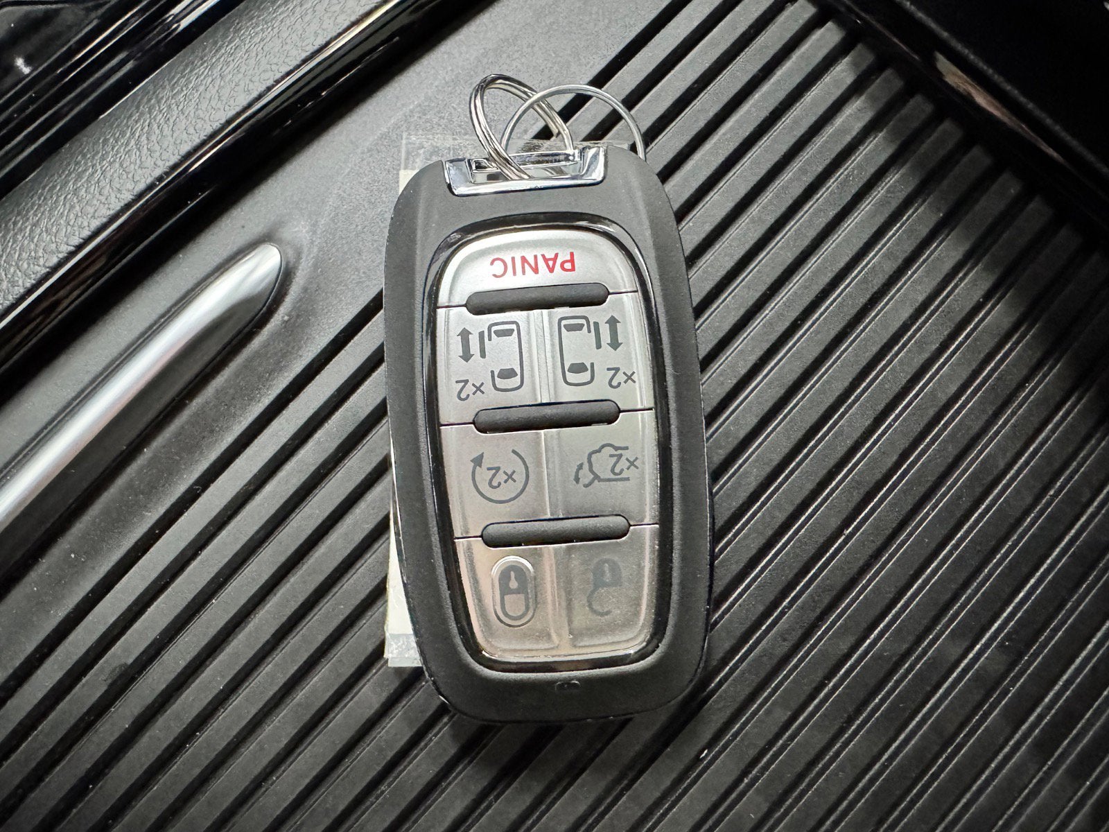2027 Chrysler Pacifica Limited