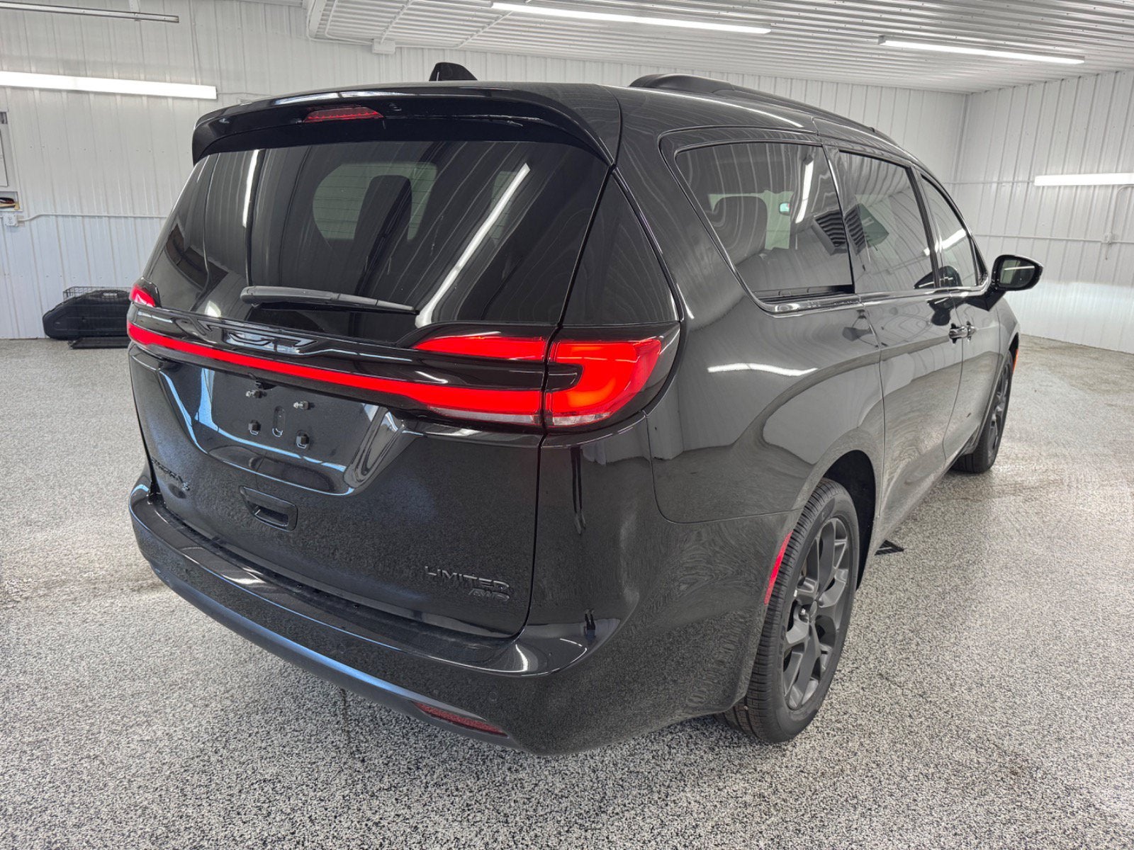 2027 Chrysler Pacifica Limited