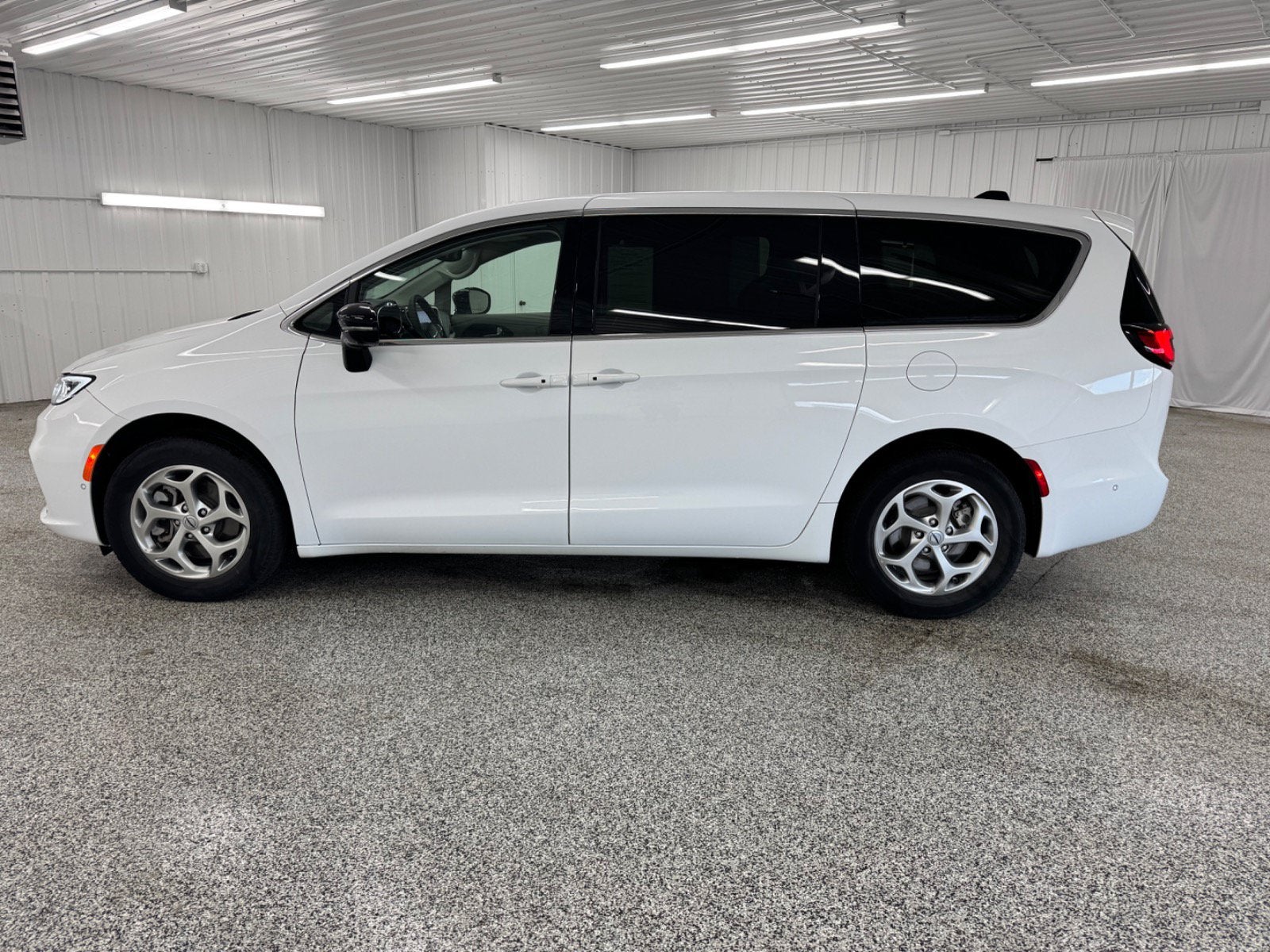 2024 Chrysler Pacifica Limited