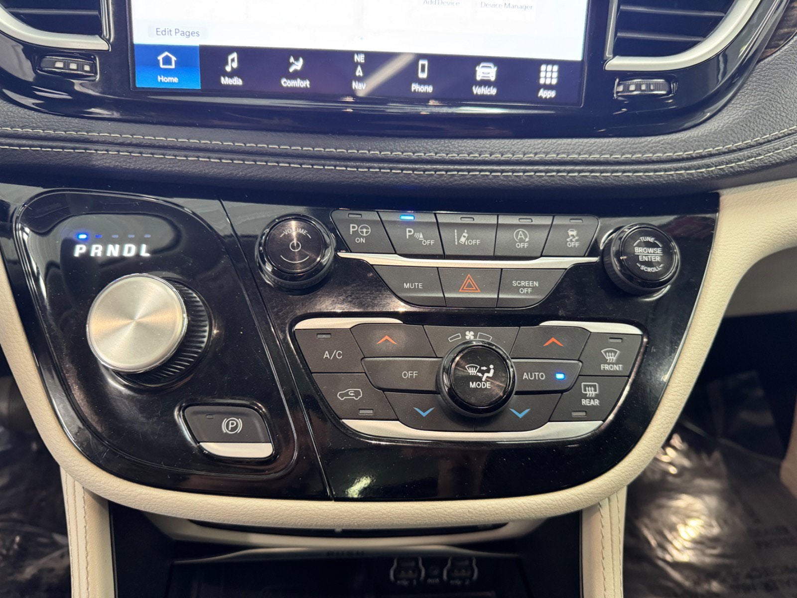 2024 Chrysler Pacifica Limited