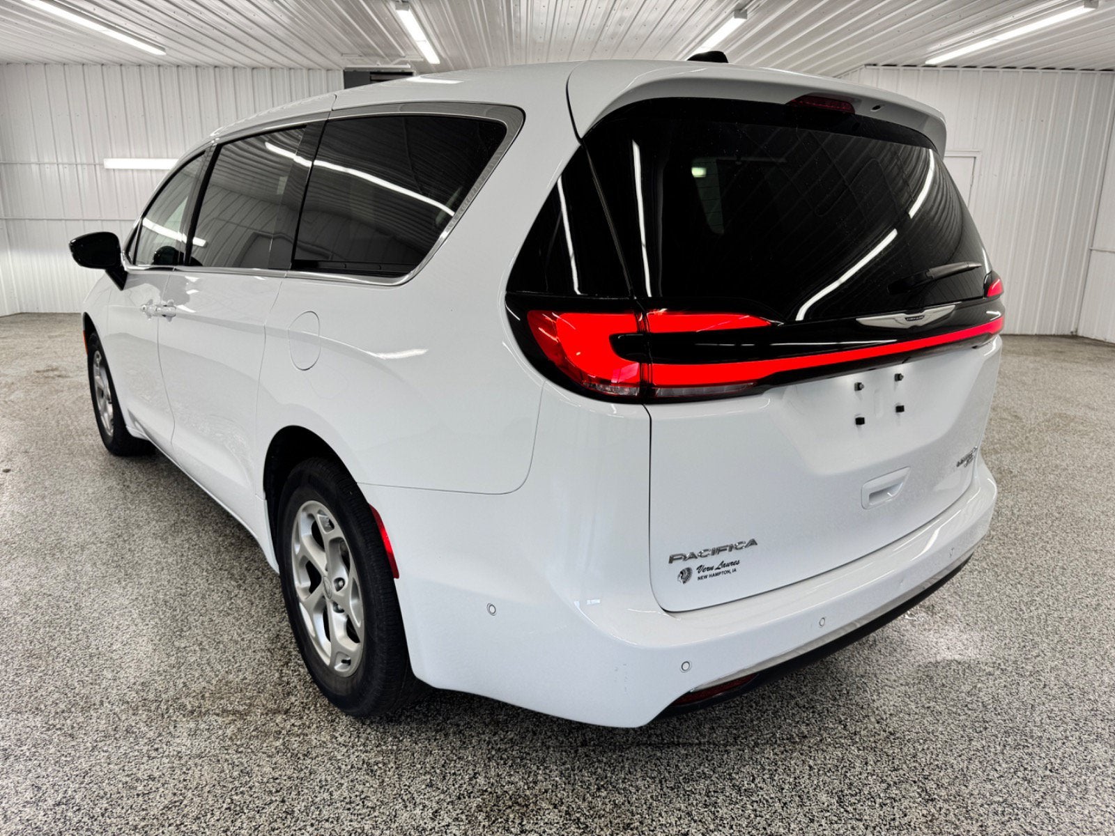 2024 Chrysler Pacifica Limited