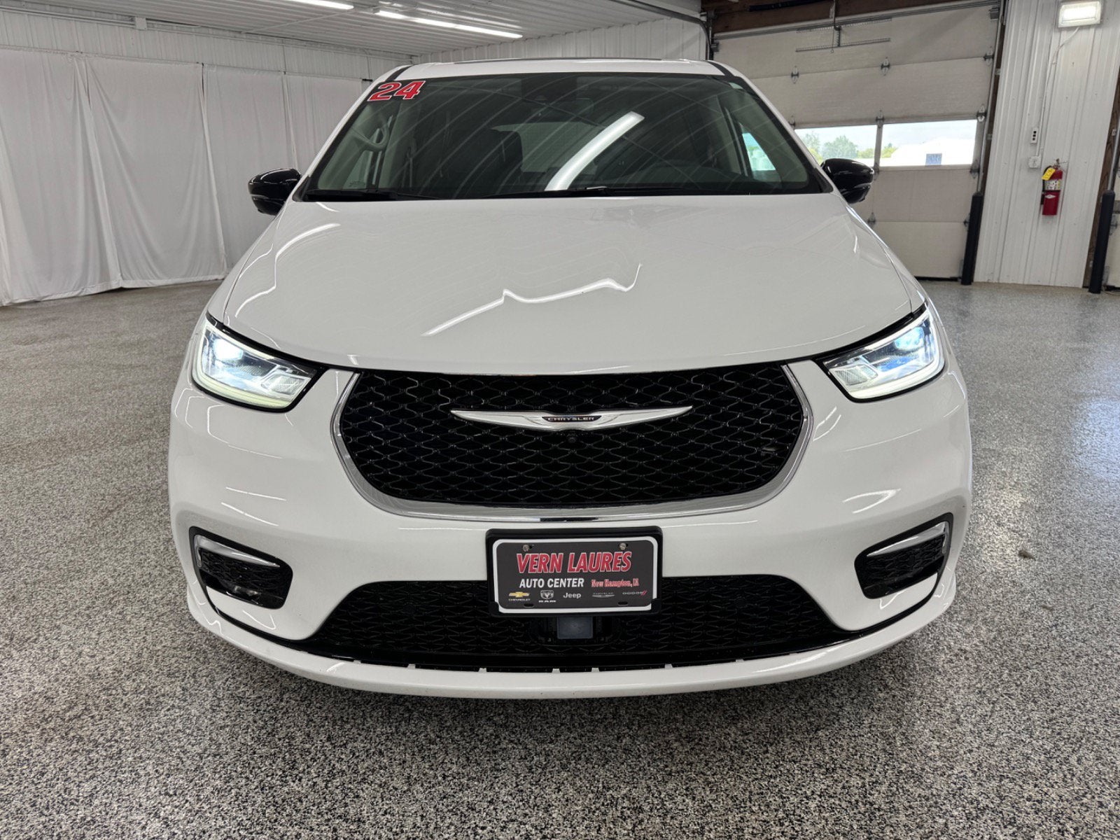 2024 Chrysler Pacifica Limited