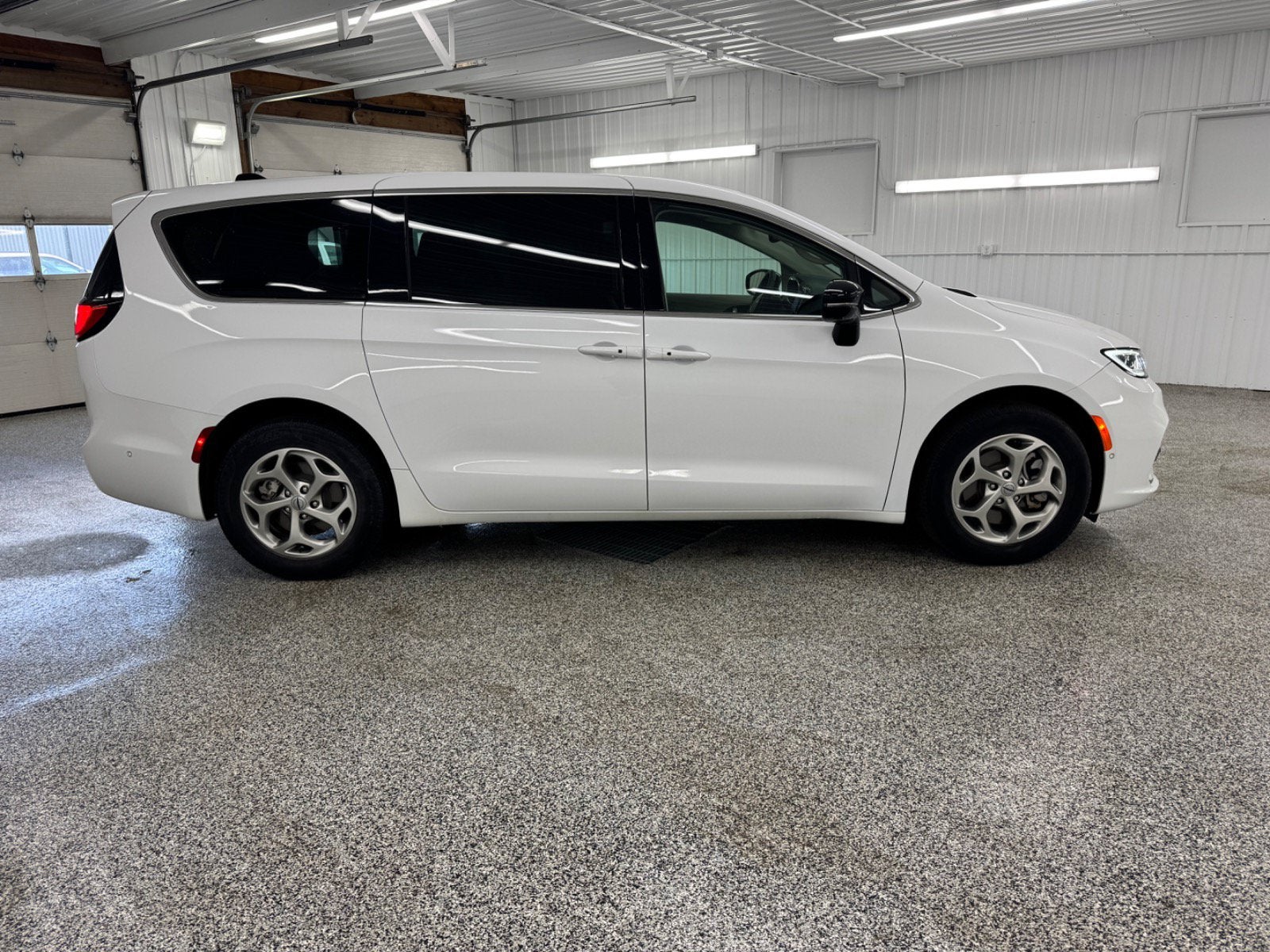 2024 Chrysler Pacifica Limited