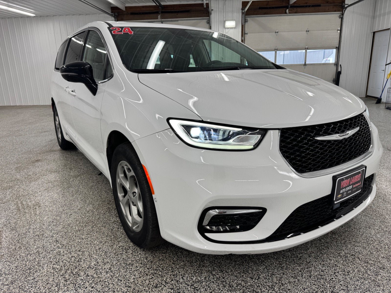 2024 Chrysler Pacifica Limited