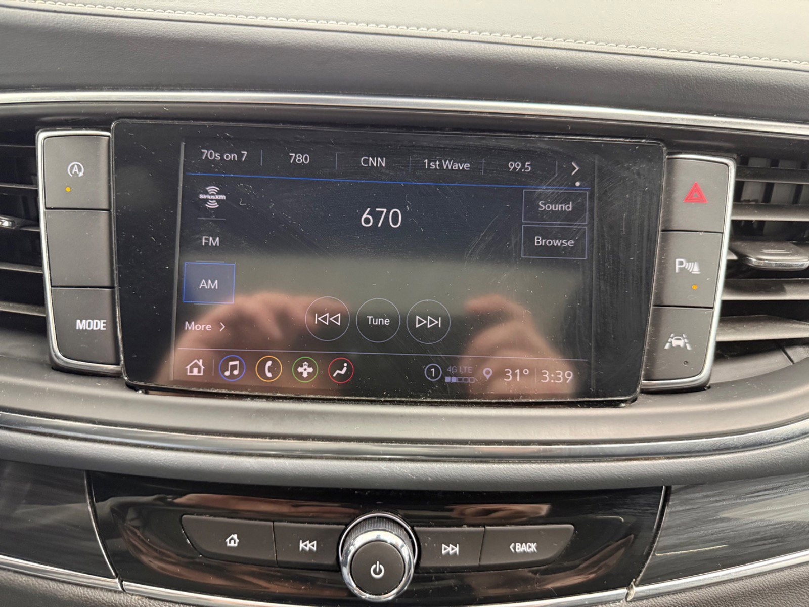 2024 Buick Enclave Essence