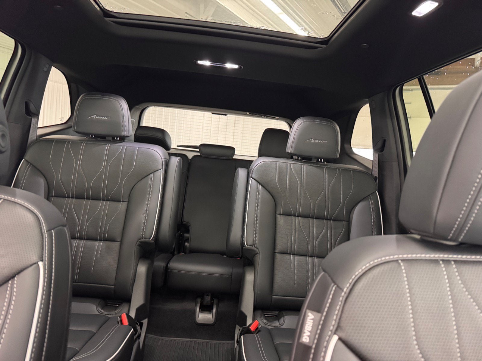 2025 Buick Enclave Avenir